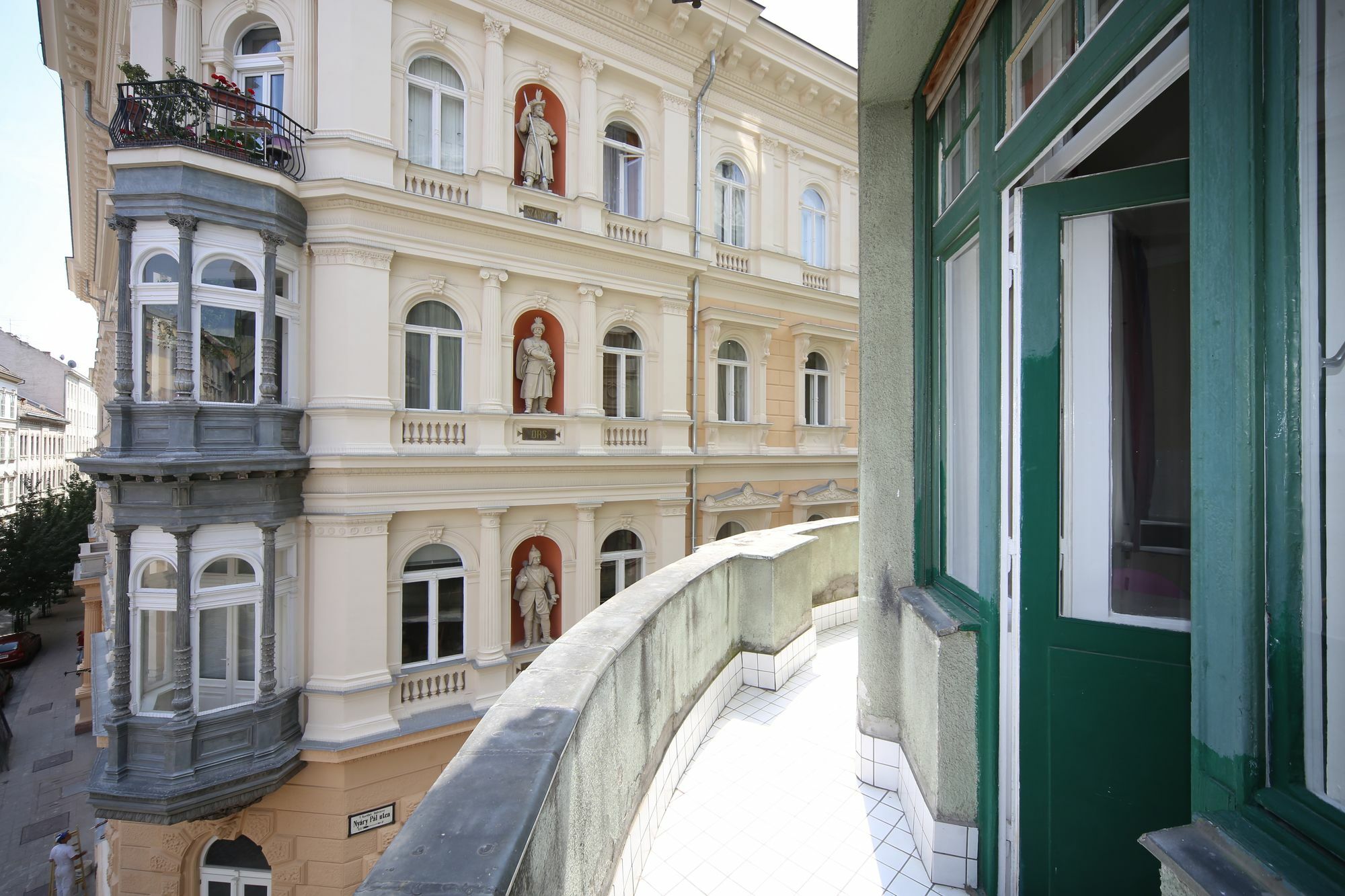 HOTEL AMBER TERRACE STUDIO BUDAPEST 3* (Hungary) - from £ 72 | HOTELMIX